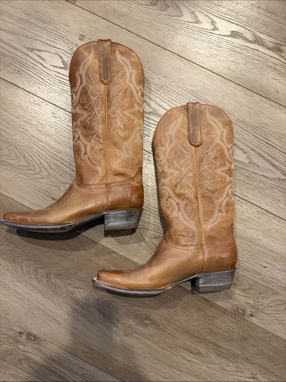 Idyllwind Tan Leather Western Cowboy Boots with Embroidered Shaft - Picture 3 of 6